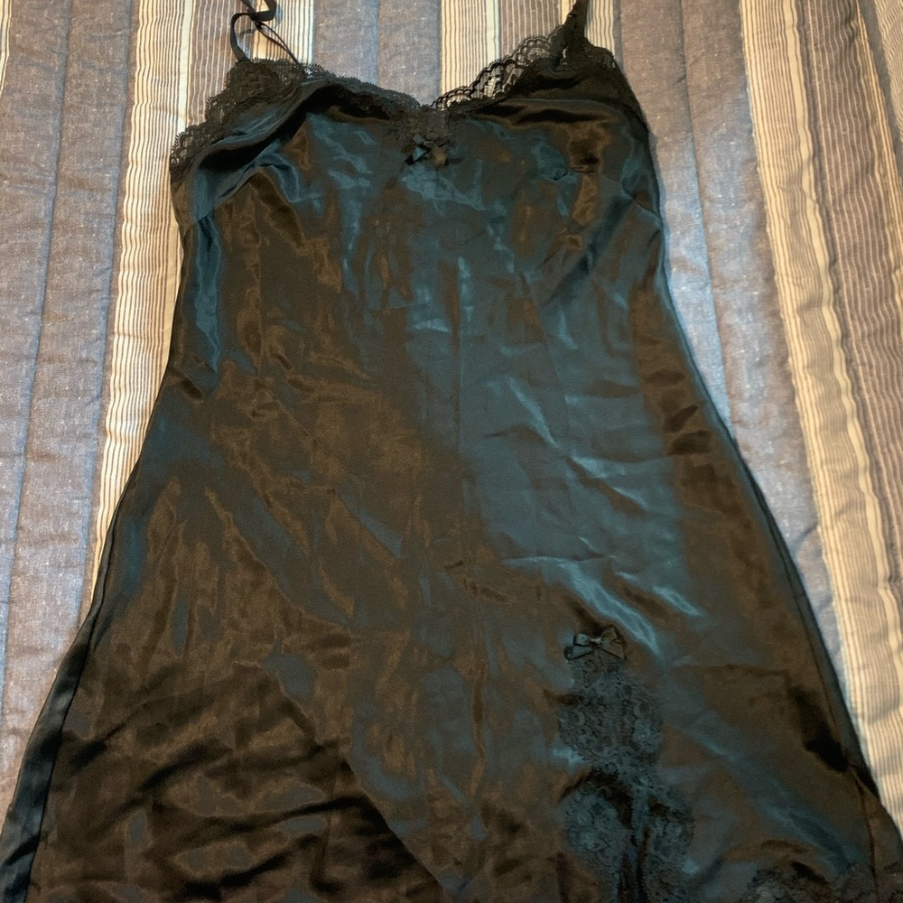 EUC Victoria’s Secret Lace Nightgown